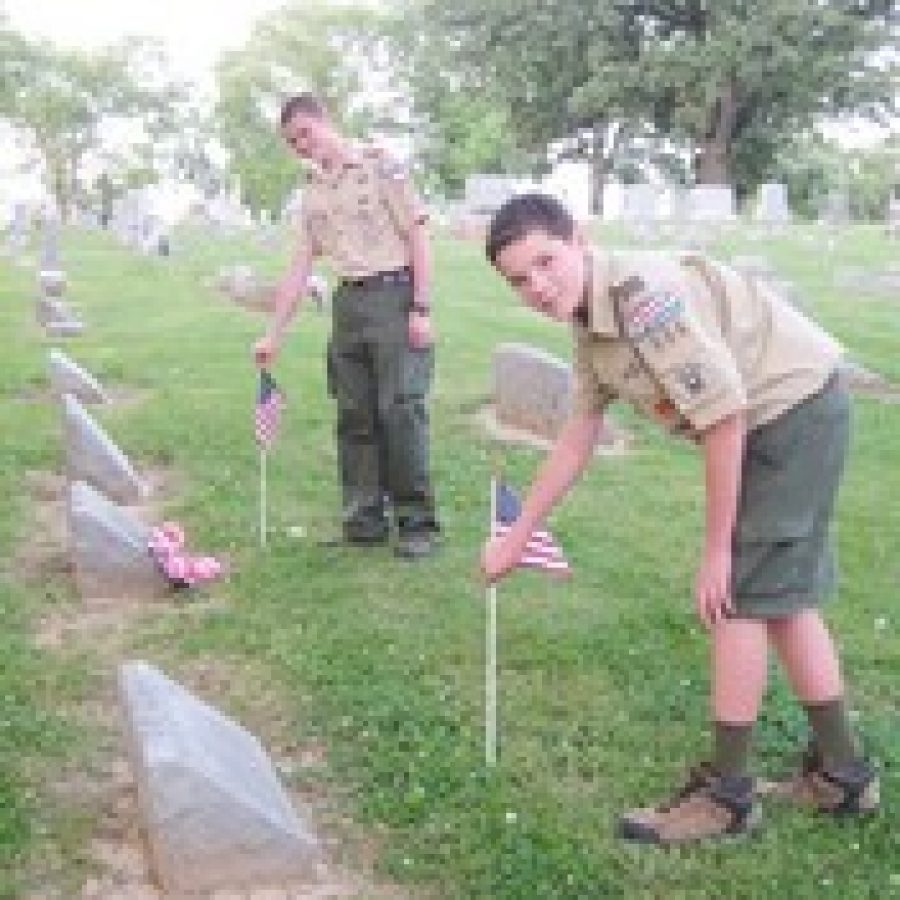Scouts pay tribute to veterans