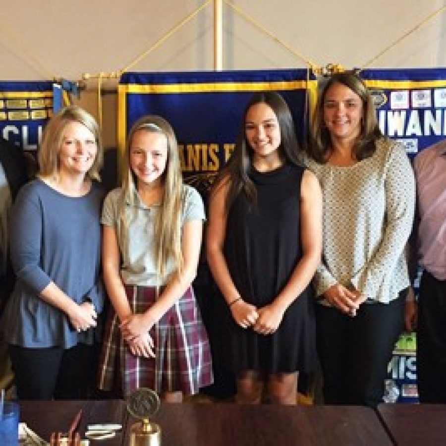 Kiwanis Club of South County honors Outstanding Students in Oakville