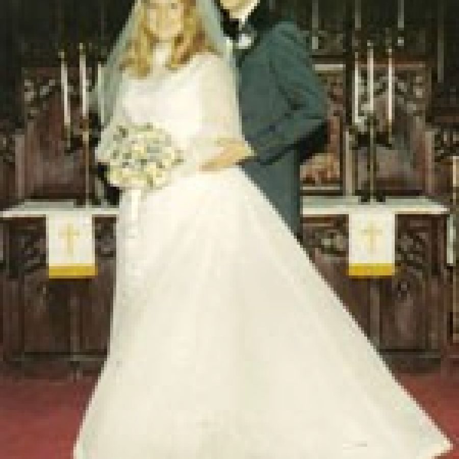 Kevin, Janet Smith mark 40th wedding anniversary on train trip