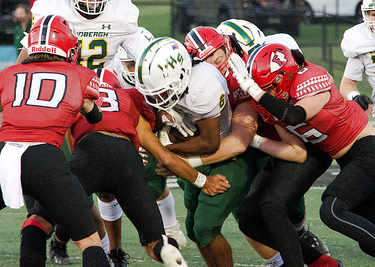 Fox Warriors take on Lindbergh Flyers in Tackle Hunger football game