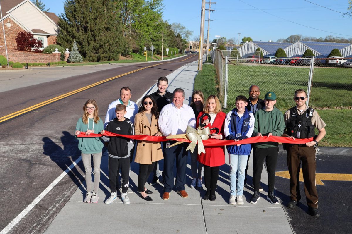 Lindbergh Schools, Sunset Hills unveil sidewalk for student safety