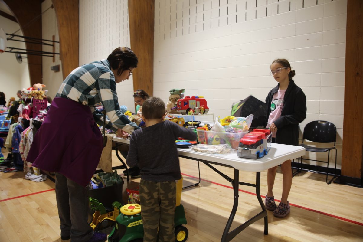 2024 Crestwood Kids Garage Sale.