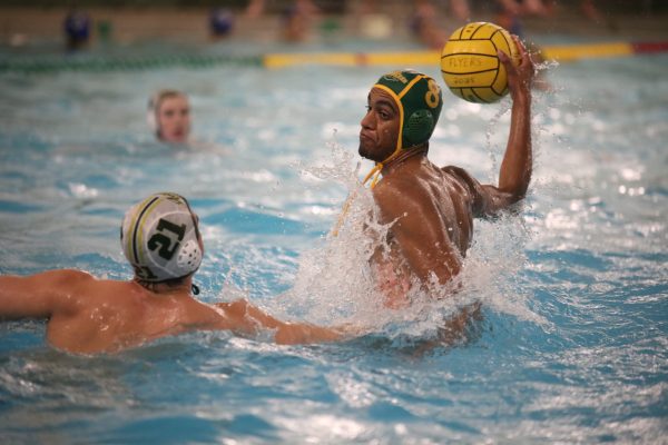 Lindbergh water polo hosts multi-state match