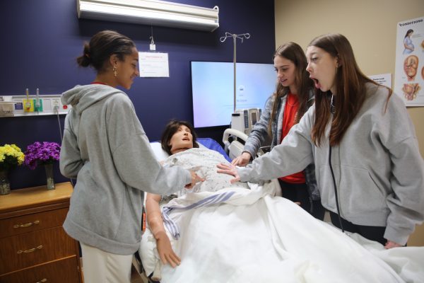 South Tech nursing students get hands-on experience at Chamberlain University