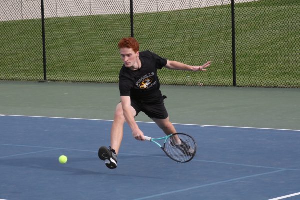 Oakville tennis falls to Lafayette