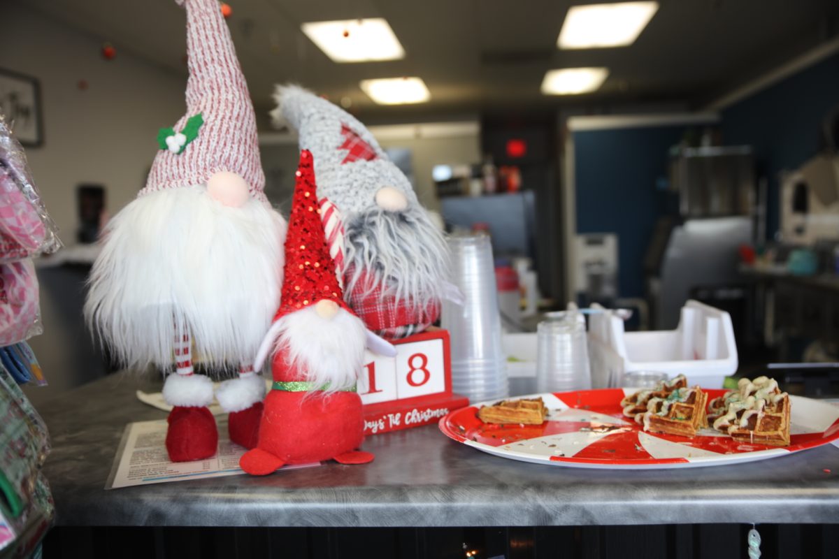 Fix Nutrition, 5445 Telegraph Road, had complimentary samples of drinks and treats out for Oakville Community Holiday Crawl shoppers.