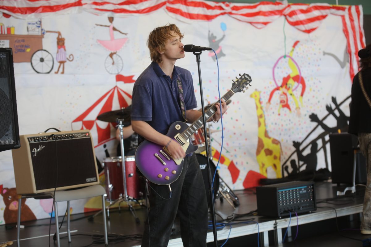 Blame The Internet — a band made up of Lindbergh’s Zach Hallemann (pictured), Nathan McMillian, Trevor James and Anthony “Alyx” Frederich — rocked Friday’s lunch period, playing original songs and covers of classics. 