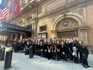 Students from the Oakville High School choir gather for their performance at Carnegie Hall in New York City. Photo courtesy of Chelsea Ayres.