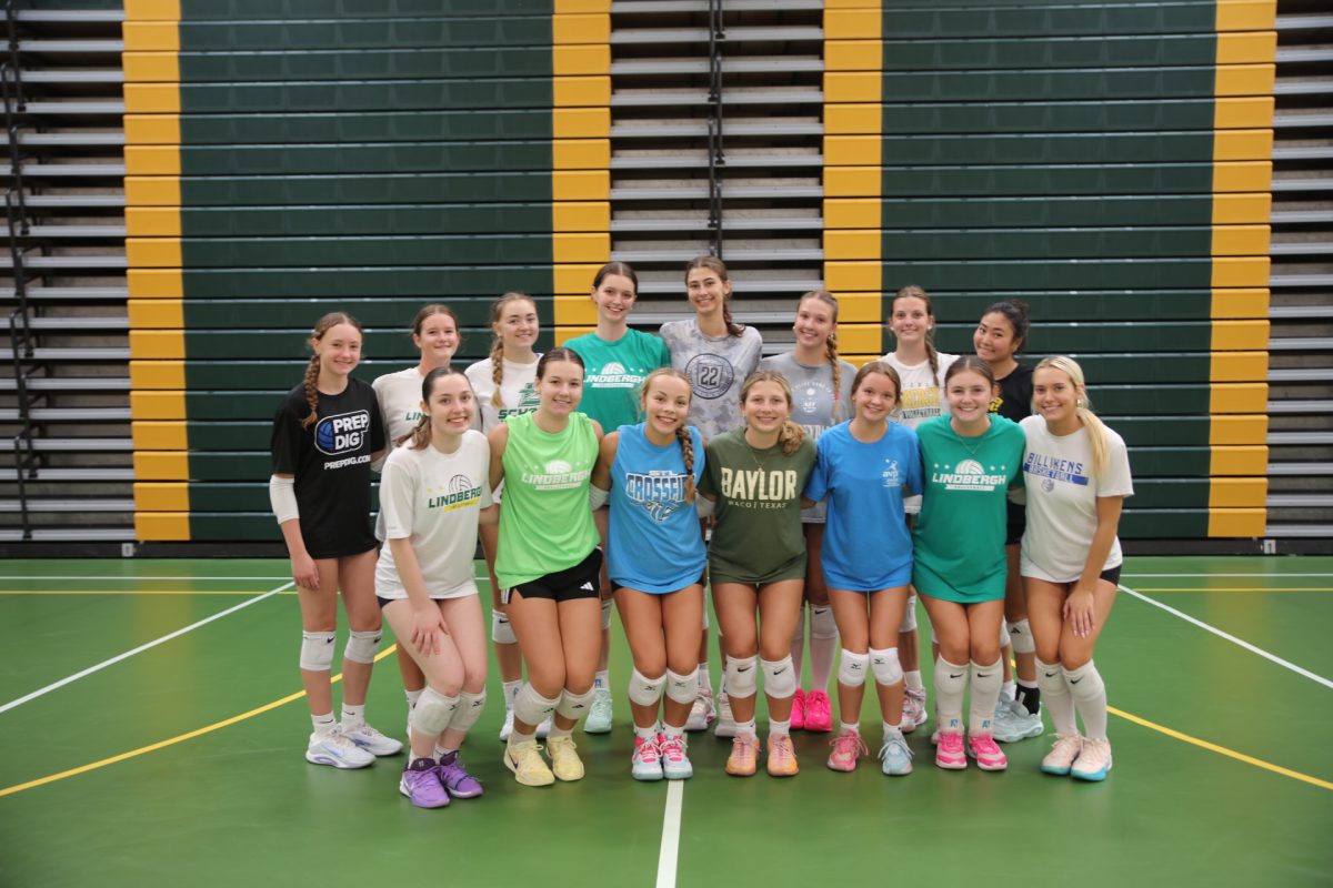 A large group of players returned to the Lindbergh girls volleyball team this season.