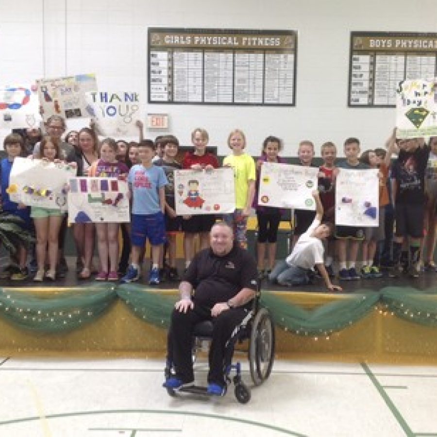 Sappington Elementary School fifth-graders show their support for former Rock Hill Police Officer Matt Crosby, who was paralyzed by a gunshot wound while on duty in 2010.