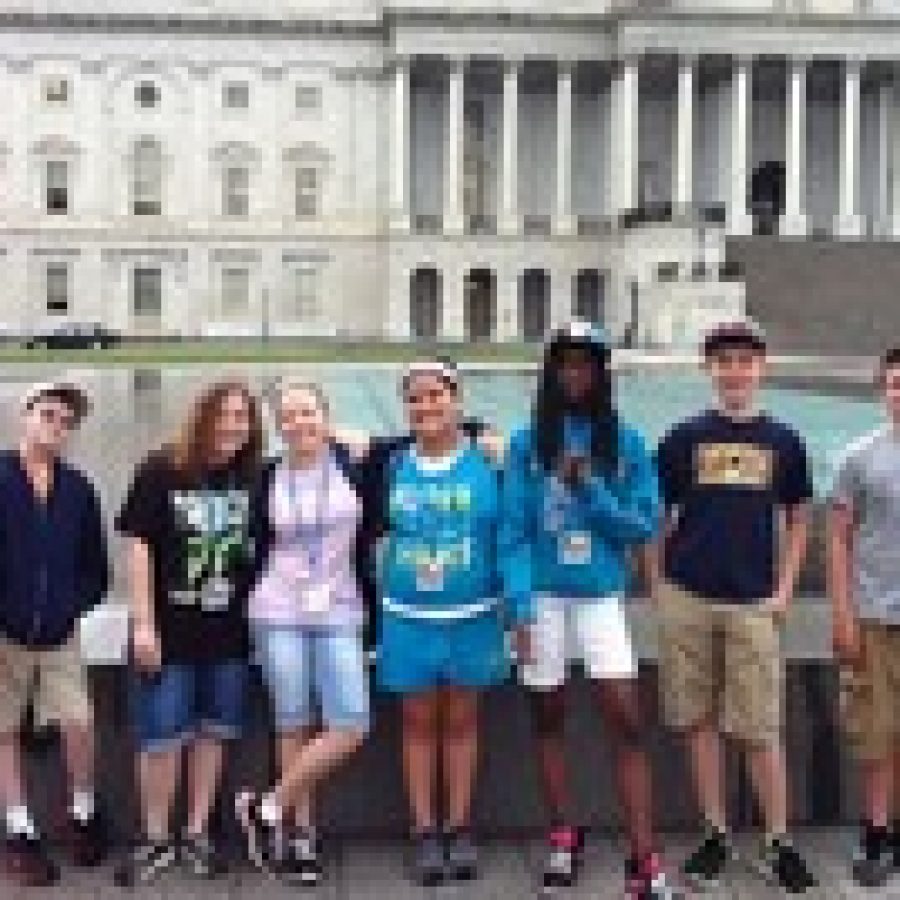 Rogers Middle School students tour Washington, D.C.