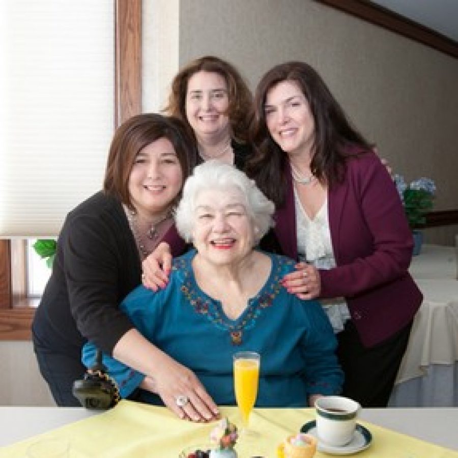 Fountain View hosts mother-daughter brunch
