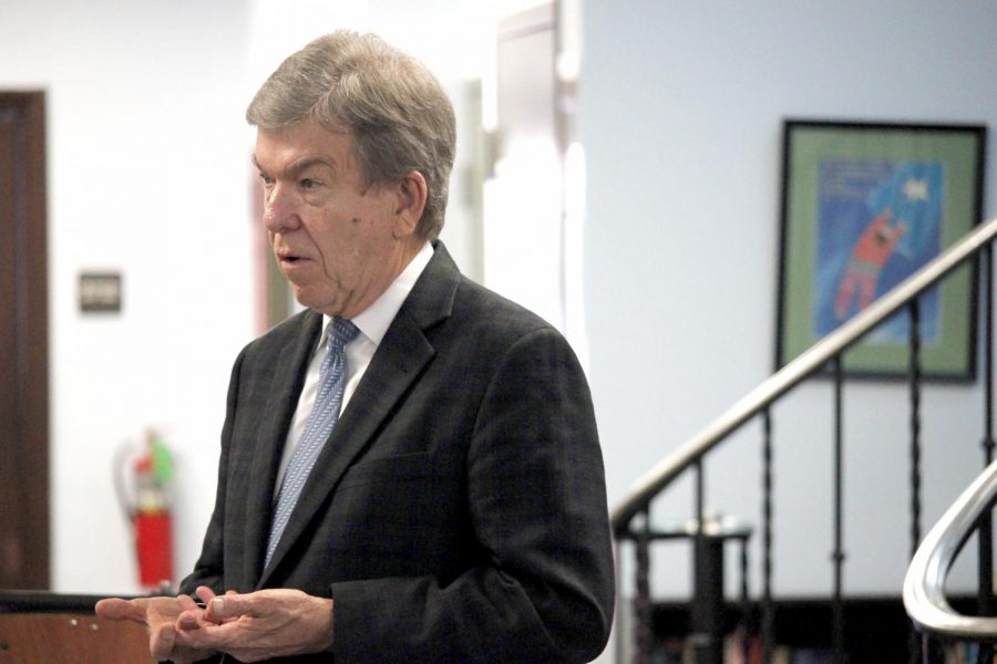 Republican+Sen.+Roy+Blunt%2C+announced+his+retirement+March+8%2C+and+said+that+he+would+not+seek+re-election+to+his+seat+in+2022.+Former+State+Sen.+Scott+Sifton%2C+a+Democrat%2C+said+earlier+this+year+that+he+would+be+running+for+Blunts+seat+next+year%2C+although+it+is+unclear+who+his+Republican+challenger+might+be.+
