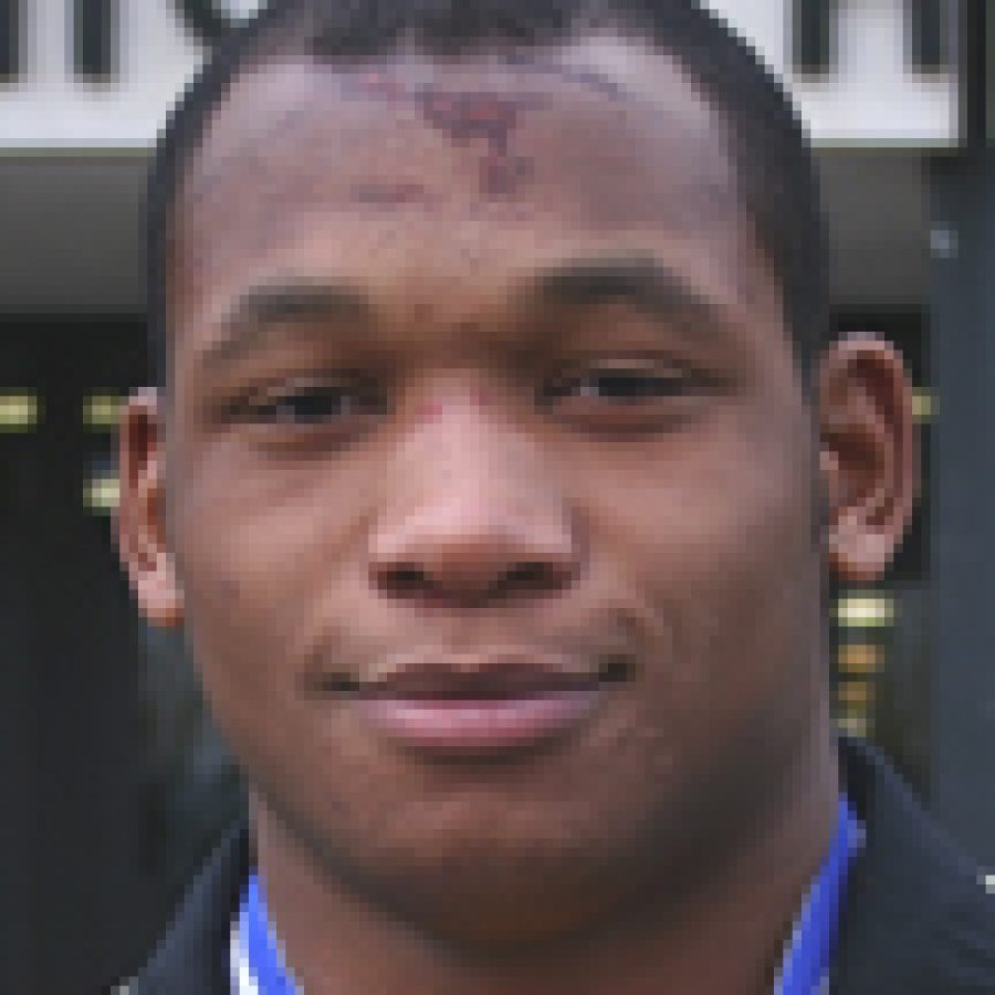 Oakville senior Toney takes third in state wrestling competition ...