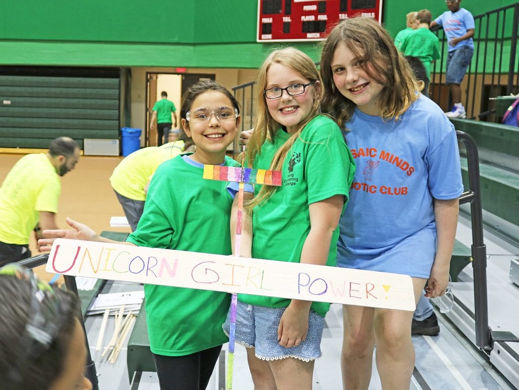 Mehlville+elementary+students+compete+in+high-school+robotics+competition+with+Boeing