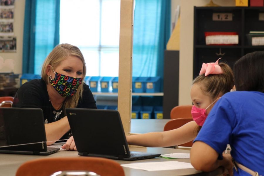 An Oakville Elementary student the first day of school in 2020.