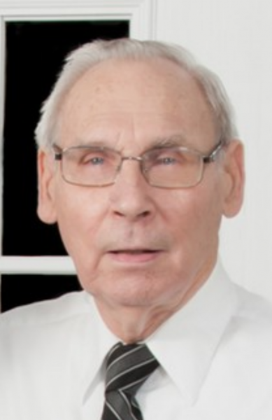Photo of Carl Hendrickson