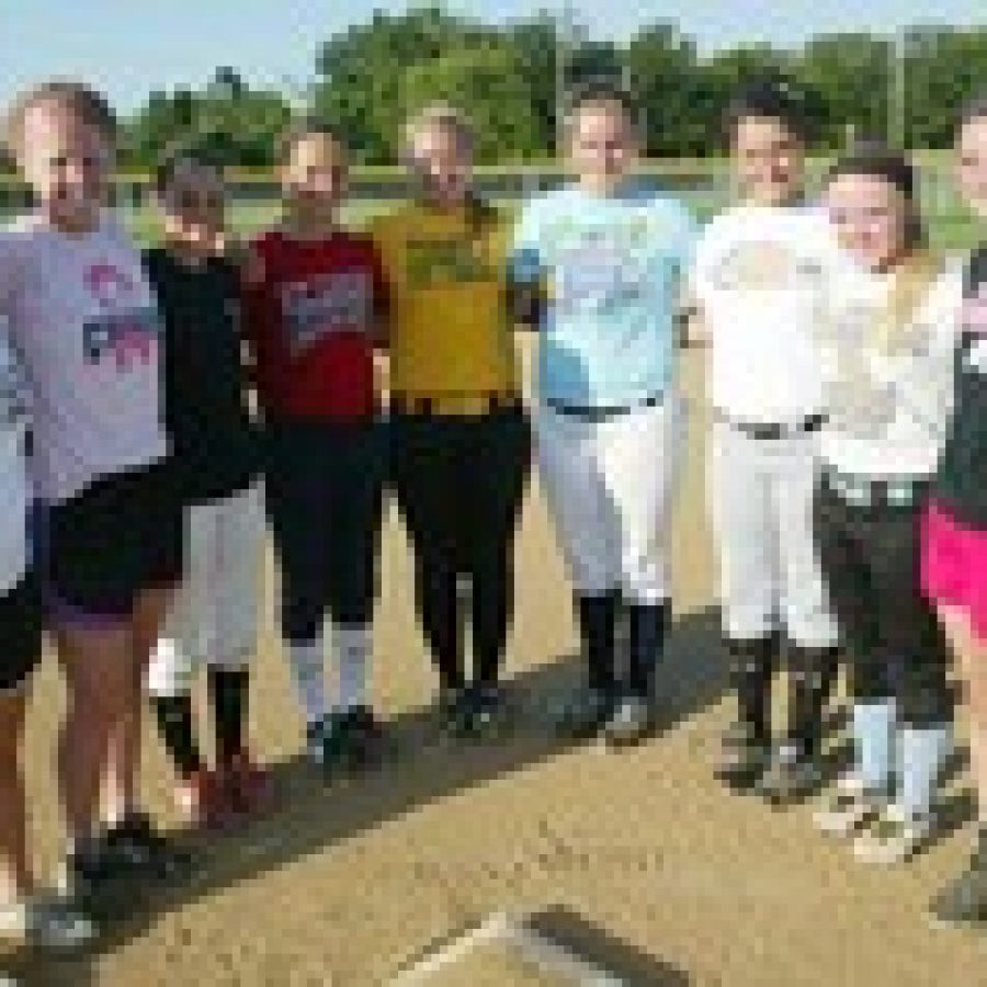 Oakville High softball team looking to veteran players for 2012 success