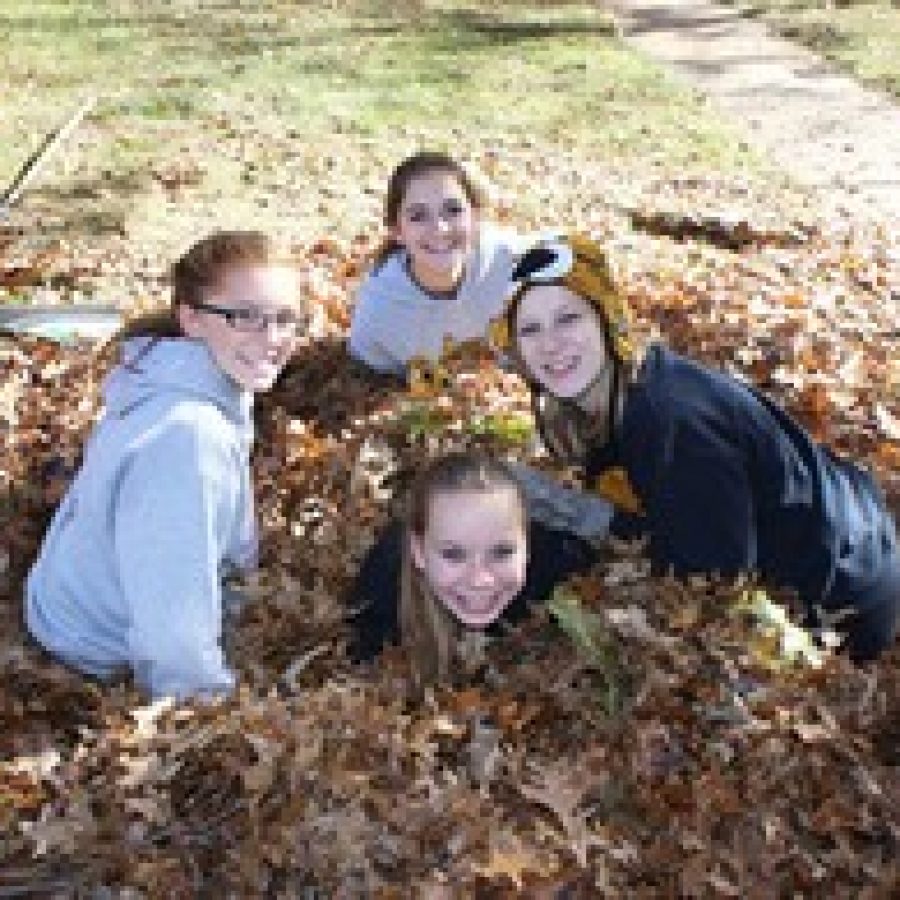 VIDEO: OHS students help veterans, senior citizens with yard work