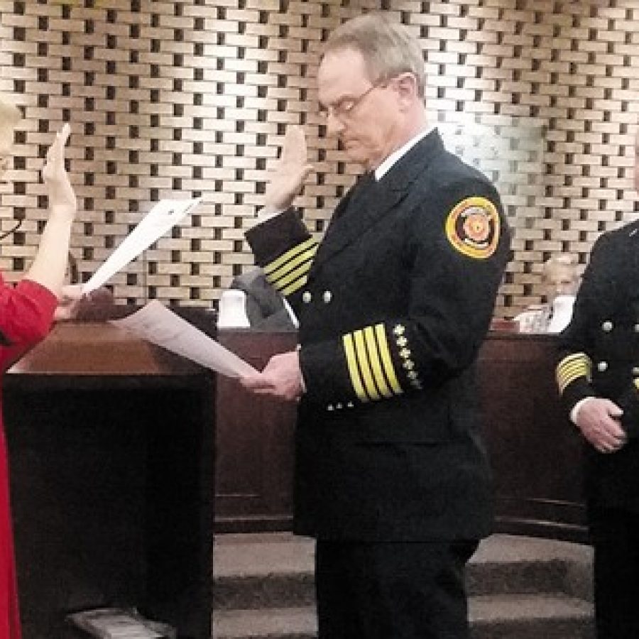 New Crestwood assistant fire chief takes oath