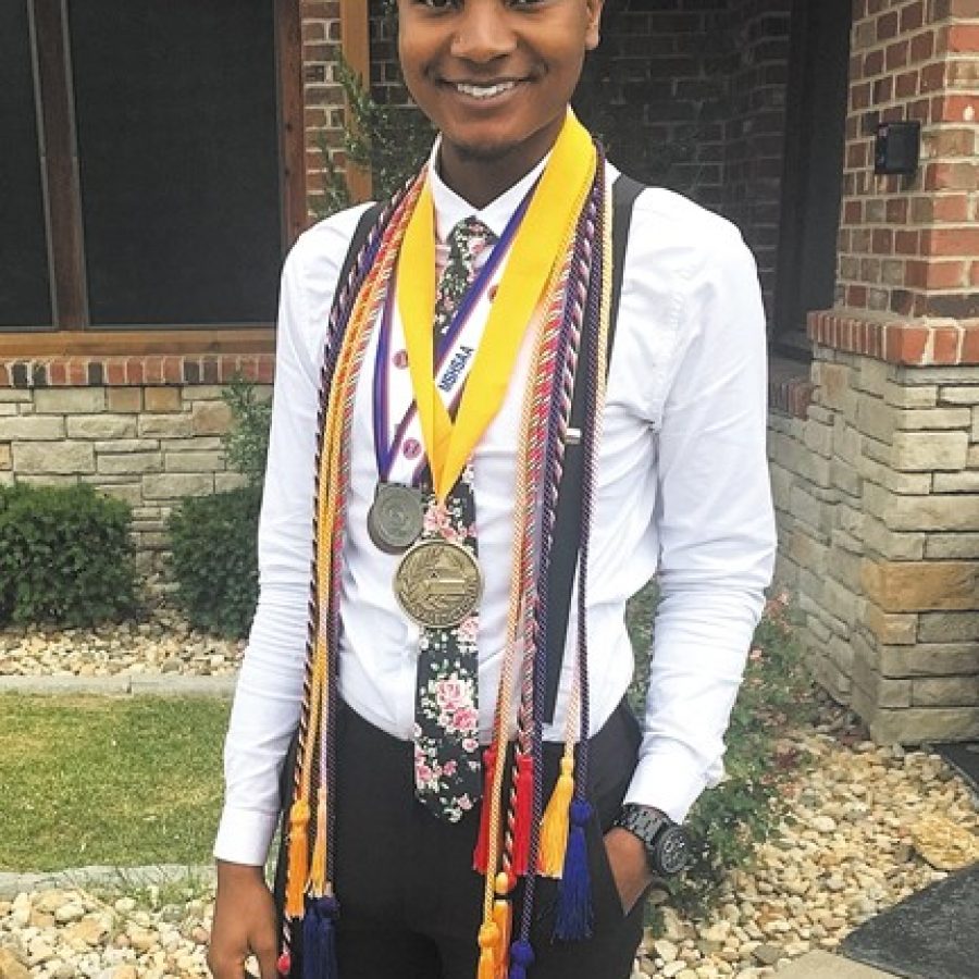 Shaun Lamar, a 2017 Oakville High graduate, leaves this week to attend Yale University.