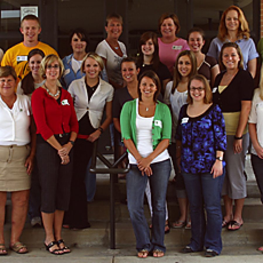 Lindbergh officials welcome new teachers