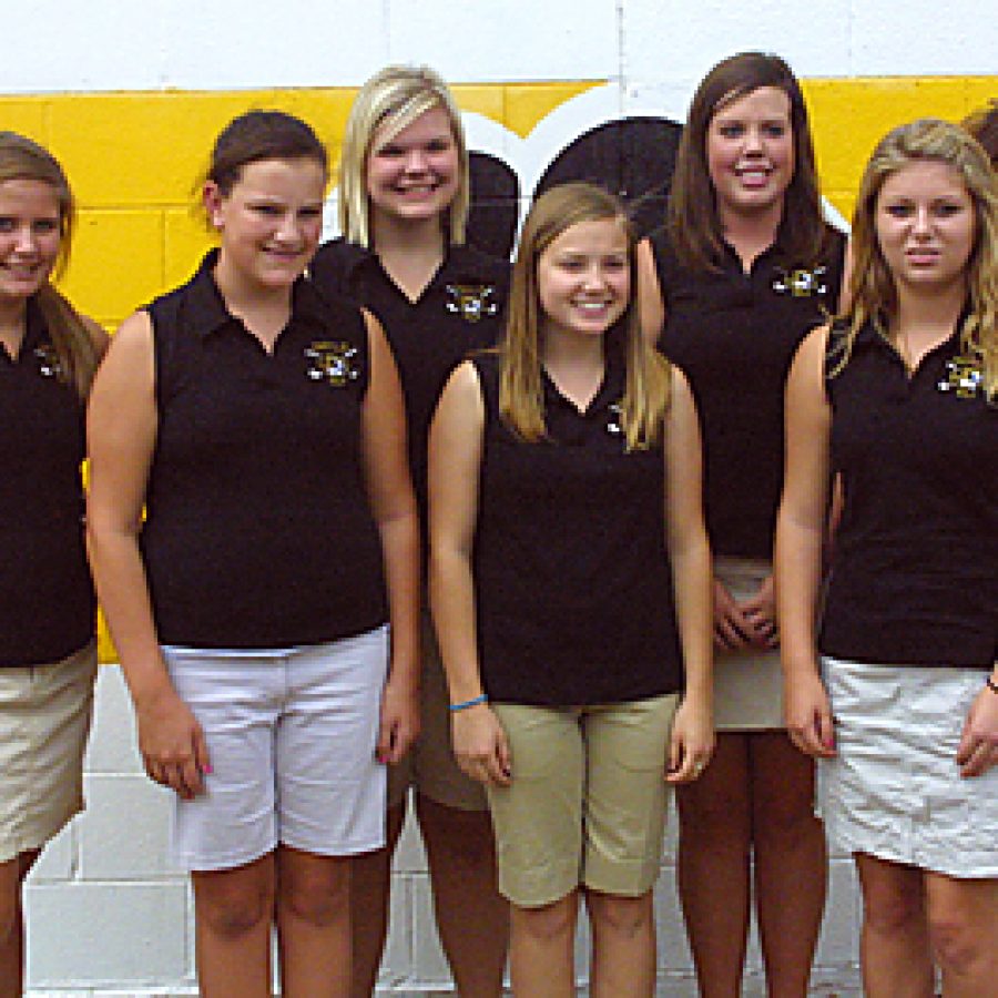 All six members of Oakville Senior High Schools girls golf team boast competitive golf experience, according to head coach Cindy Maulin. Bill Milligan photo